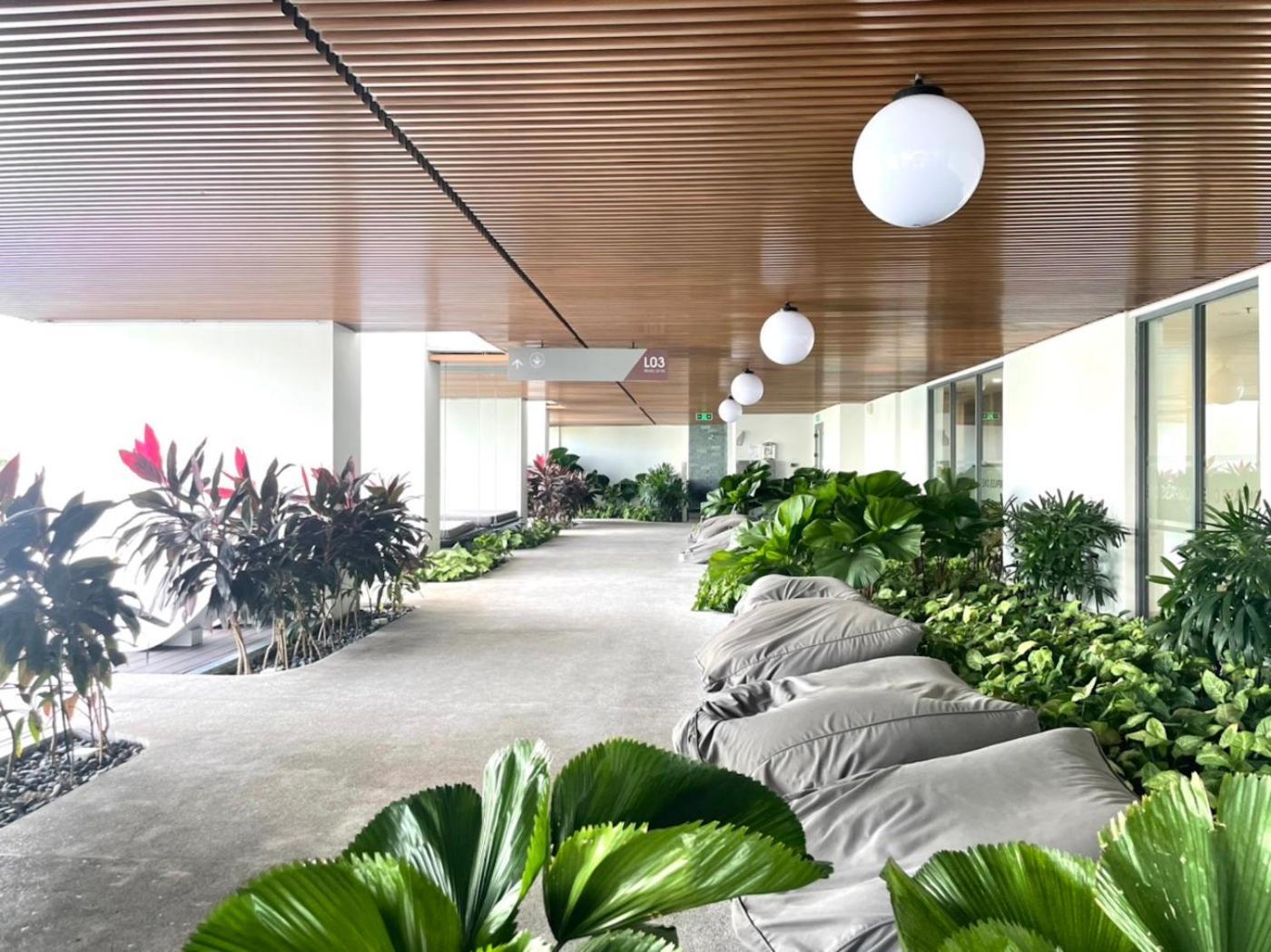 Compass One Building - Luxury Apartments Ap Phu Tho エクステリア 写真