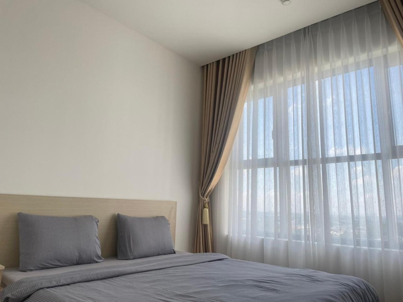 Compass One Building - Luxury Apartments Ap Phu Tho エクステリア 写真